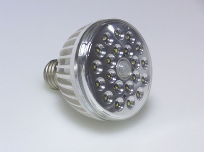 東莞市歐特照明科技 優(yōu)質(zhì)LED球泡燈與玉米燈，廠家直銷成本價(jià)供應(yīng)